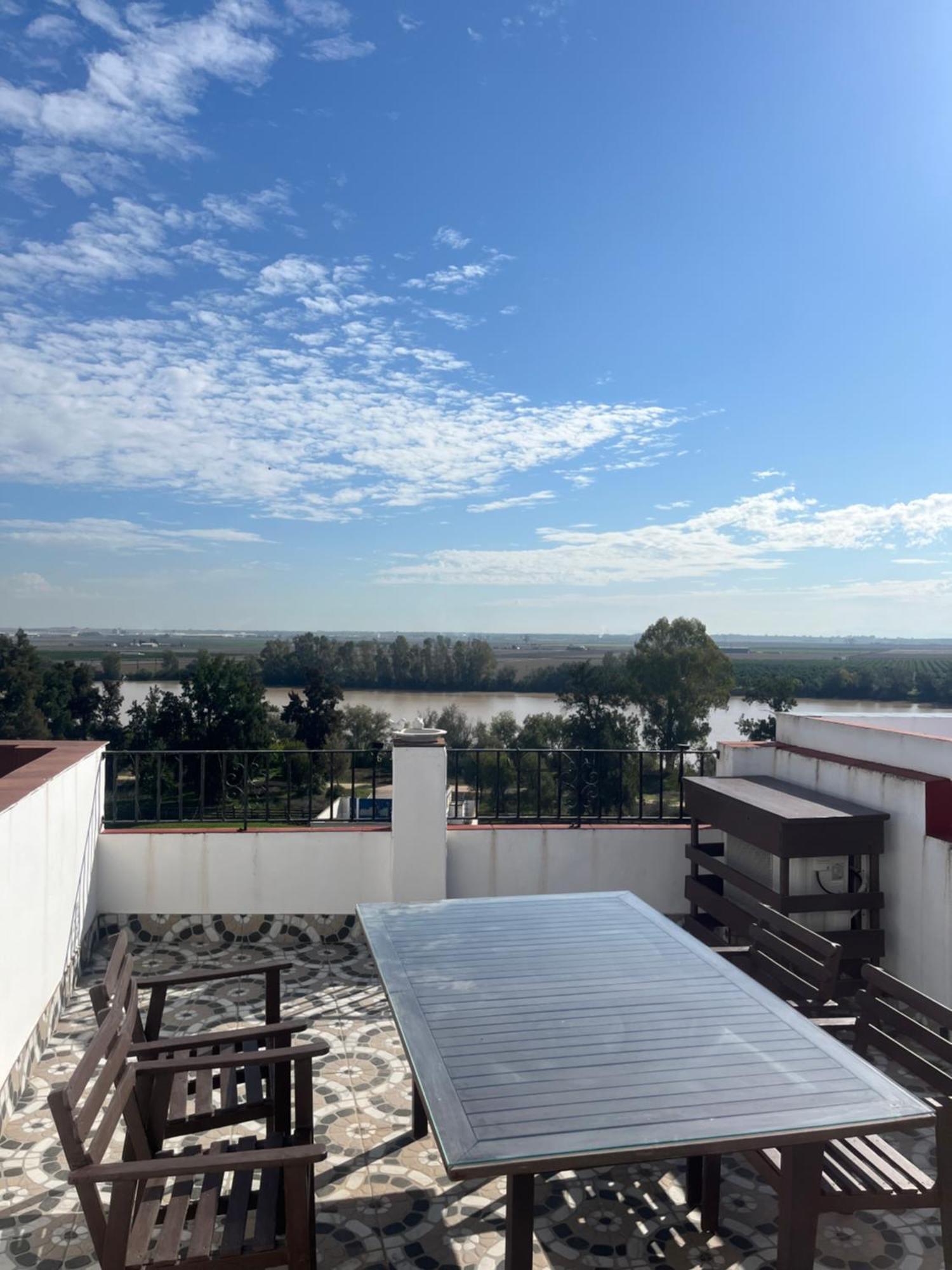 Estudio Las Palmillas Puebla del Río Exterior photo